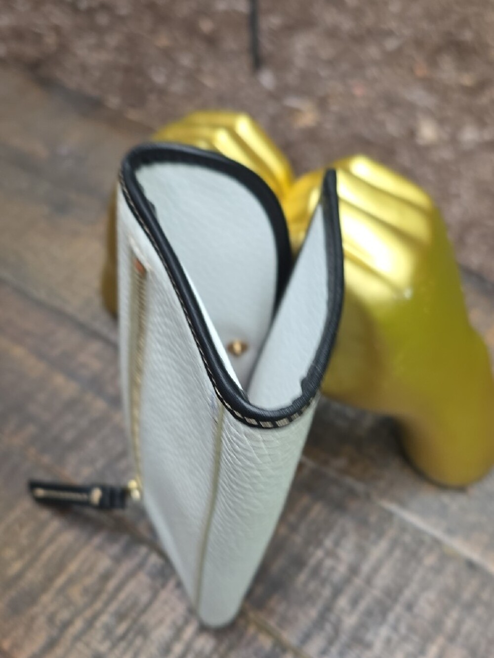 Dooney & Bourke White Pebbled Leather Wallet with Black Trim - Picture 7 of 8